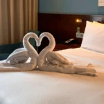 Handdoeken op bed in hotels